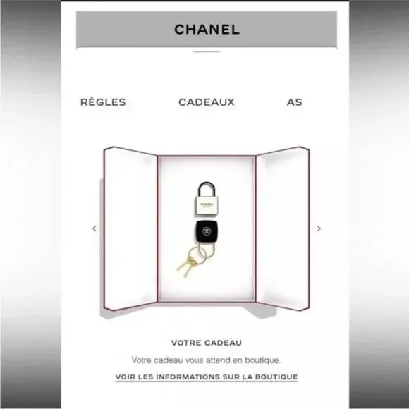 Chanel Black & Gold Keychain Pad Lock - Picture 2 of 7